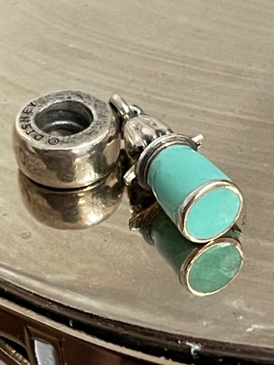 Pandora Alice in Wonderland Drink Me Charm - Picture 3 of 3